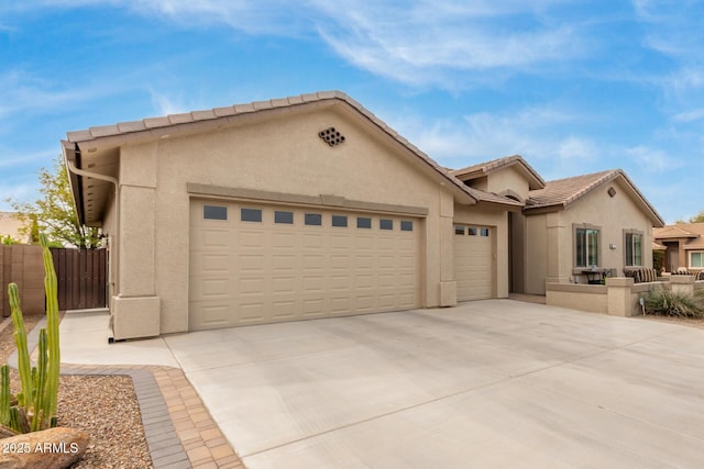 view of front facade featuring a garage