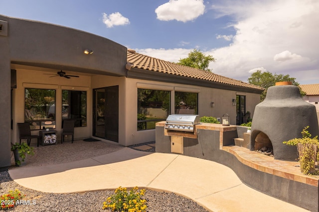 690 E Seattle Slew Ln, Gilbert, AZ 85296 - view of patio / terrace with a ceiling fan