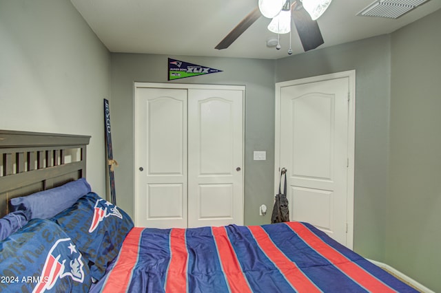 bedroom featuring a closet and ceiling fan