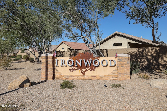 view of community / neighborhood sign