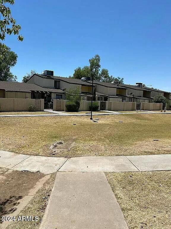 3120 N 67th Ln Unit 47, Phoenix, AZ 85033 - view of yard
