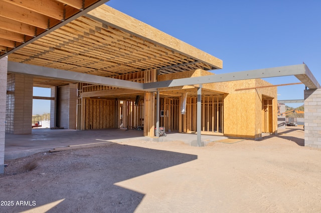 exterior space with an outbuilding