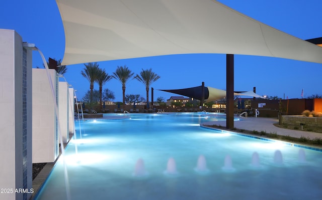 3417 E Los Gatos Dr, Phoenix, AZ 85050 - view of community pool