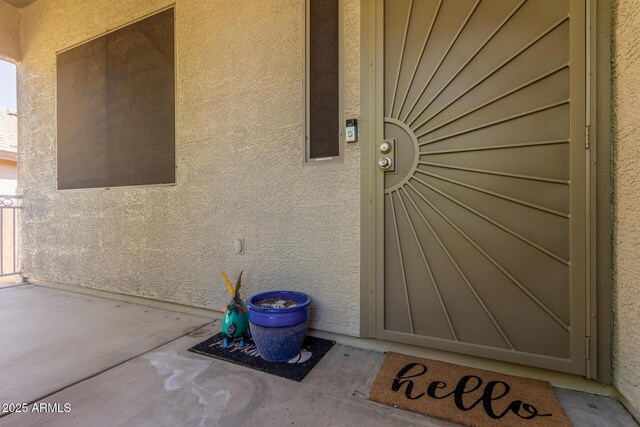 4834 E Robin Ln, Phoenix, AZ 85054 - entrance to property with stucco siding
