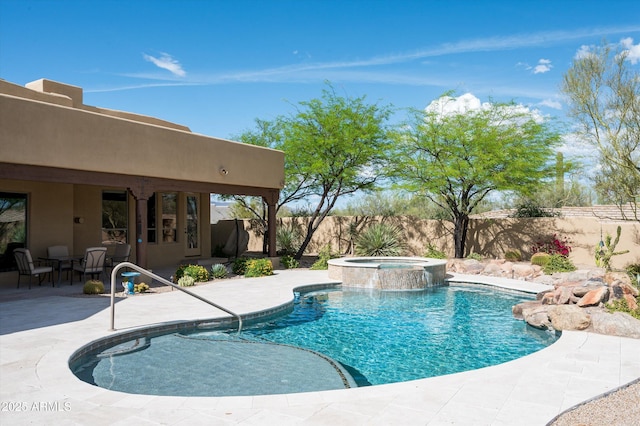 8400 E Dixileta Dr Unit 153, Scottsdale, AZ 85266 - view of swimming pool with a pool with connected hot tub, a fenced backyard, and a patio area