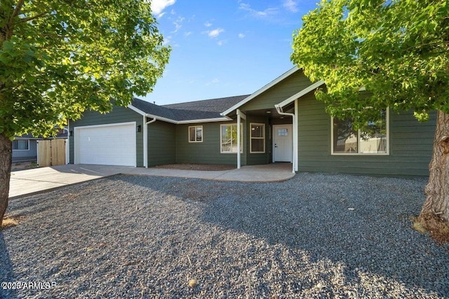 780 E Cobble Ln, Taylor, AZ 85939 - ranch-style house with driveway and a garage