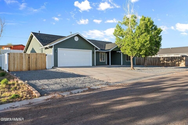 780 E Cobble Ln, Taylor, AZ 85939 - view of front facade featuring an attached garage and driveway