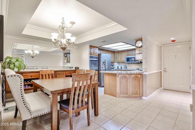 17404 N 99th Ave Unit 318, Sun City, AZ 85373 - dining room with visible vents, a raised ceiling, an inviting chandelier, ornamental molding, and light tile patterned flooring