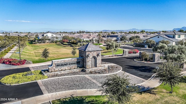 drone / aerial view featuring a mountain view