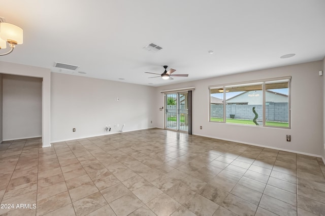 empty room with ceiling fan