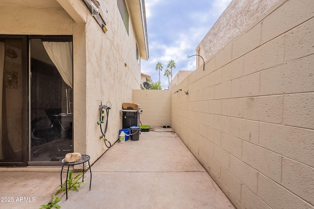 7764 N 19th Dr, Phoenix, AZ 85021 - view of side of property featuring a patio area
