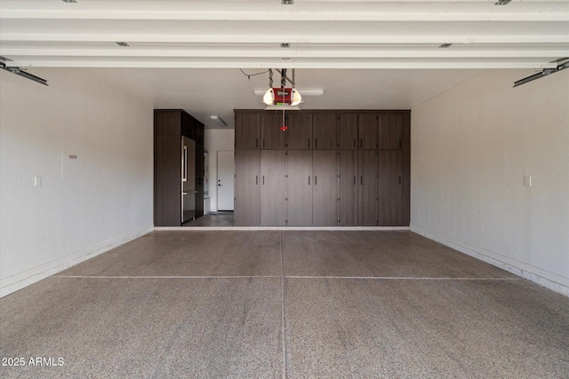 33667 N 71st Way, Scottsdale, AZ 85266 - garage featuring a garage door opener and baseboards