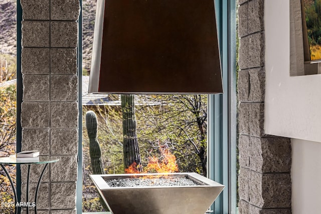details featuring a fire pit
