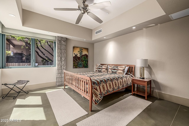 bedroom with baseboards, visible vents, finished concrete floors, recessed lighting, and a ceiling fan