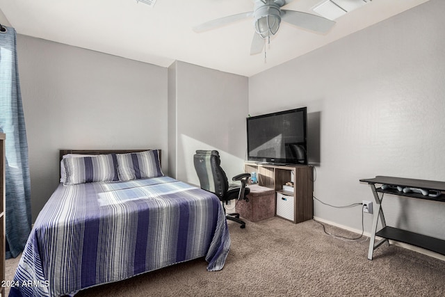 bedroom featuring carpet and ceiling fan