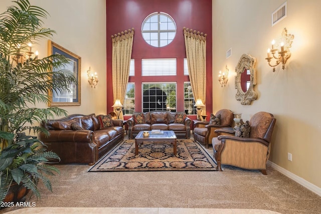 10434 N 44th St N, Phoenix, AZ 85028 - carpeted living room with a towering ceiling and baseboards