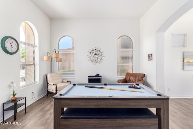 recreation room featuring light wood-type flooring