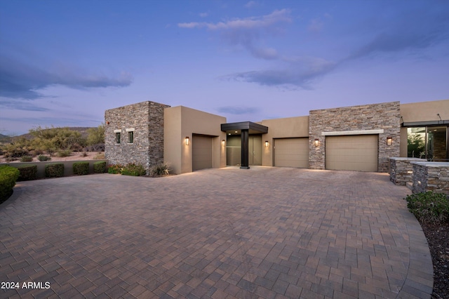 view of front facade with a garage