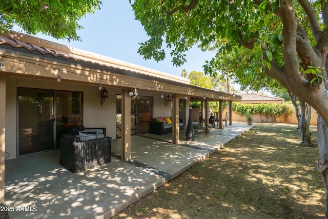 4525 N 66th St Unit 112, Scottsdale, AZ 85251 - view of patio / terrace featuring an outdoor living space