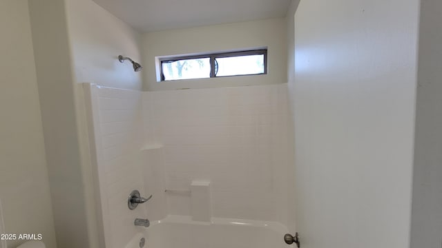 6784 W Gardenia Ave, Glendale, AZ 85303 - bathroom featuring shower / bath combination