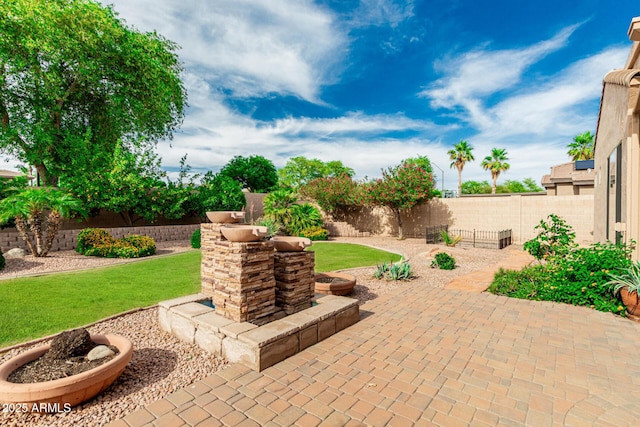 13204 W Palo Verde Dr, Litchfield Park, AZ 85340 - view of patio / terrace