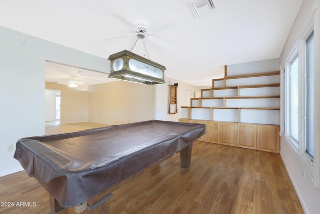 playroom featuring dark hardwood / wood-style flooring, ceiling fan, and billiards