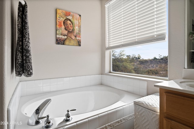 360 Bonita Dr, Wickenburg, AZ 85390 - full bath with a garden tub and vanity