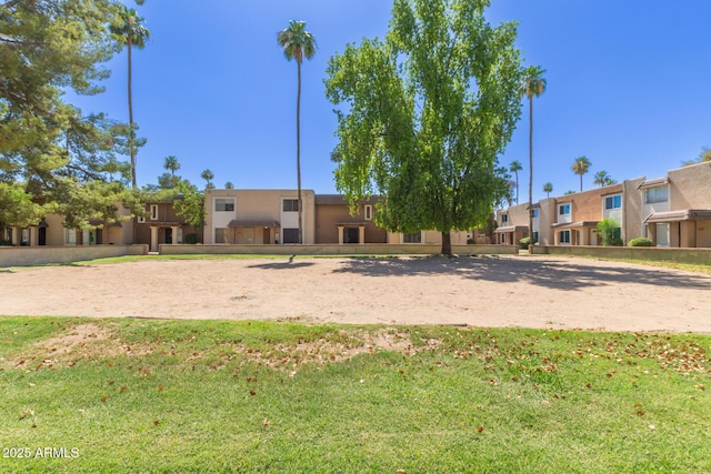 7126 N 19th Ave Unit 152, Phoenix, AZ 85021 - view of green lawn
