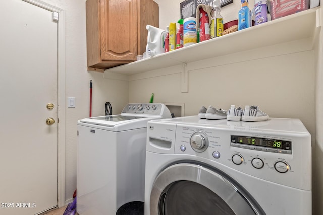 839 E Leo Pl, Chandler, AZ 85249 - laundry area with cabinet space and washer and dryer