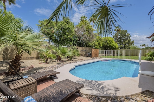 5330 E Tierra Buena Ln, Scottsdale, AZ 85254 - view of swimming pool featuring a fenced backyard and a patio