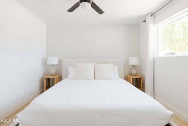 bedroom with ceiling fan