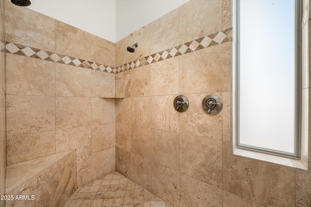 3946 N Pinnacle Hills Cir, Mesa, AZ 85207 - bathroom with a tile shower