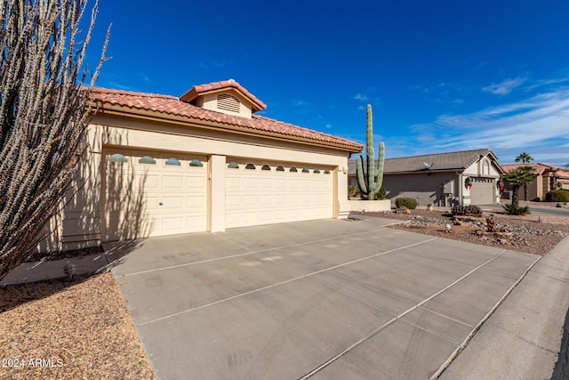 view of front facade with a garage