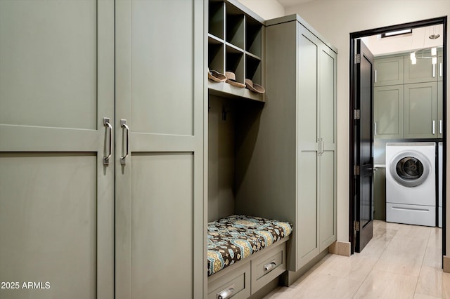 mudroom featuring washer / dryer
