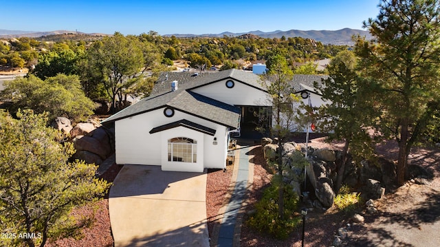 bird's eye view with a mountain view