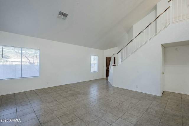 empty room featuring light tile patterned flooring