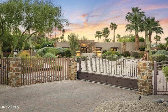 4836 E Moonlight Way Unit 4, Paradise Valley, AZ 85253