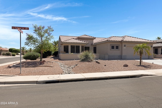 Listing photo 3 for 15437 W La Salinas Ln, Surprise AZ 85374