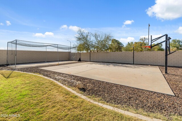 1409 E Dove Pl, Casa Grande, AZ 85122 - view of sport court with basketball court