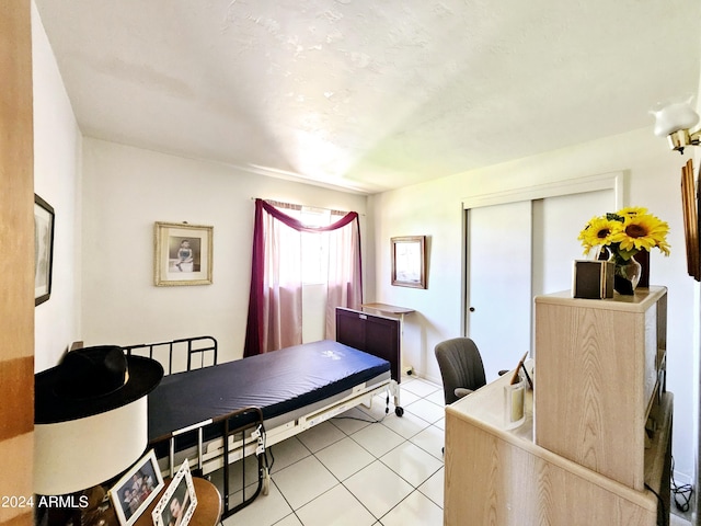 2201 E 7th St, Douglas, AZ 85607 - dining room featuring light tile patterned floors