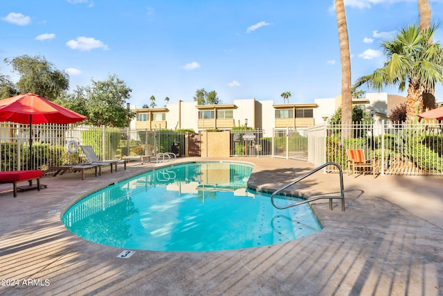 4620 N 68th St Unit 136, Scottsdale, AZ 85251 - community pool featuring a patio