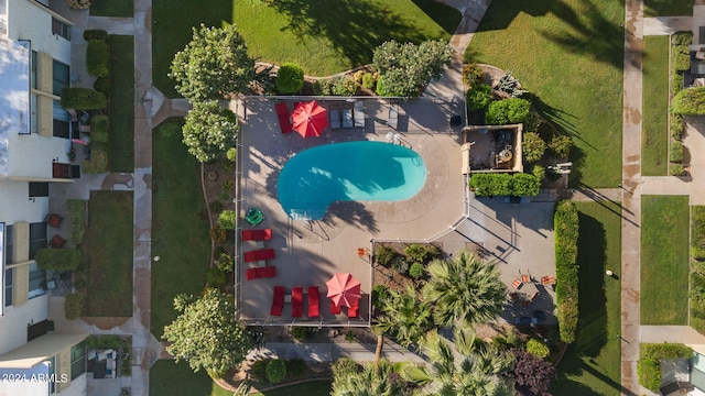 4620 N 68th St Unit 136, Scottsdale, AZ 85251 - aerial view of a pool area