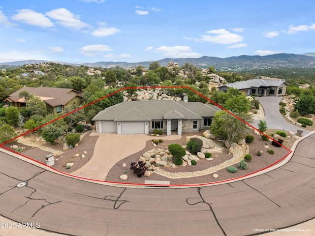 1385 Ridgewood Dr, Prescott, AZ 86305 - aerial view of property and surrounding area featuring property parcel outlined and mountains