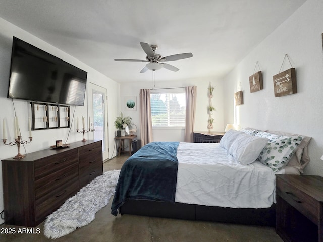 4050 E Cactus Rd Unit 107, Phoenix, AZ 85032 - bedroom with a ceiling fan