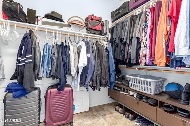 view of spacious closet