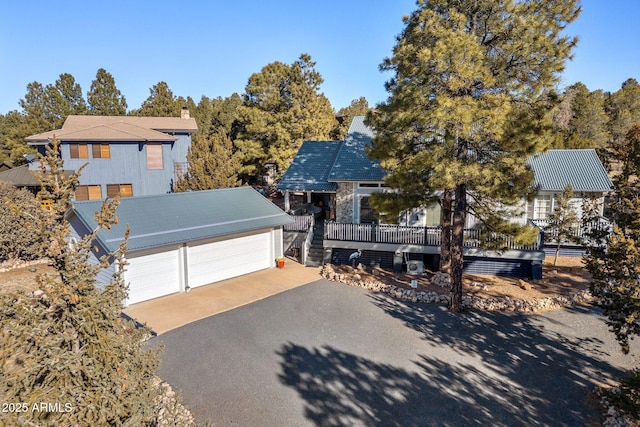 view of front facade with a garage