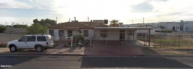 Listing photo 2 for 1202 S 14th St -, Unit Phoenix AZ 85034