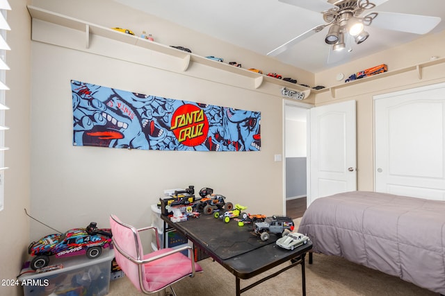 bedroom featuring carpet floors and ceiling fan