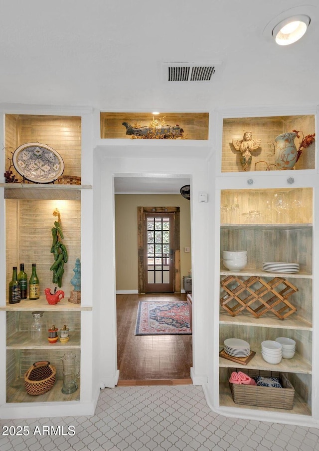 entryway featuring visible vents