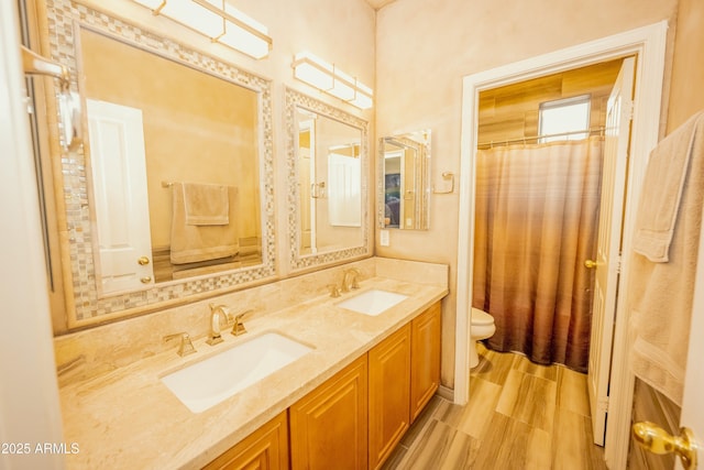 35317 N 31st Dr, Phoenix, AZ 85086 - bathroom featuring a shower with curtain, toilet, a sink, and double vanity